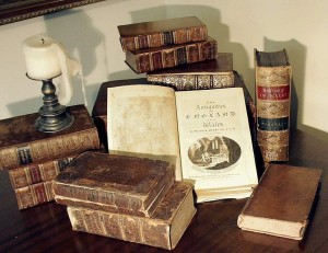 780px-Grose-antique-books-with-candle